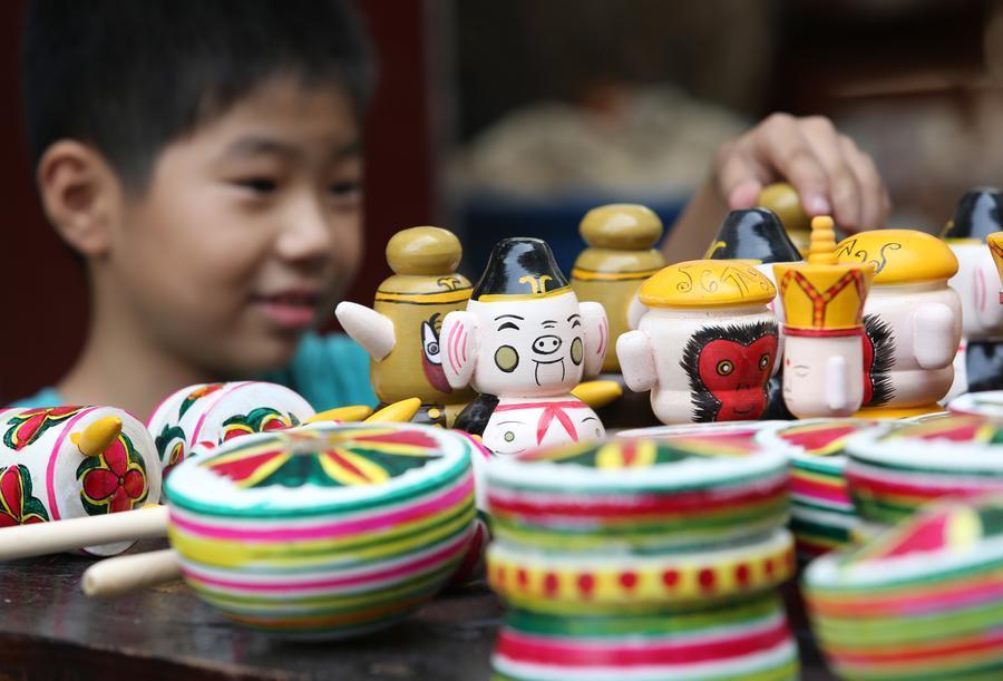 Ancient wood-cut toys in Tancheng county