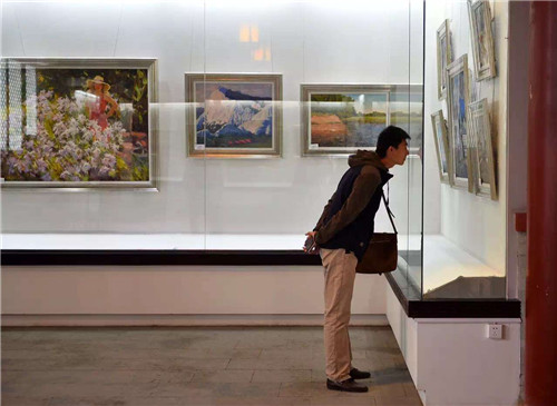 Taierzhuang hosts Russian oil paintings exhibition