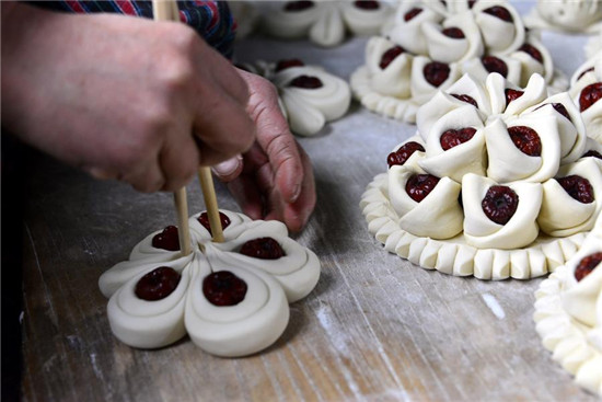 Taste of new year: Traditional staple food in Shandong