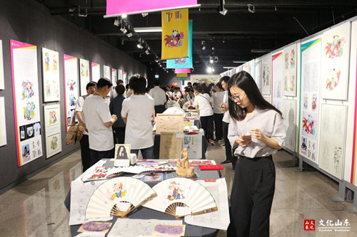 University opens wood block painting course