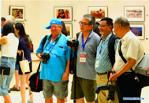 Photo exhibition on Silk Road held in Shandong