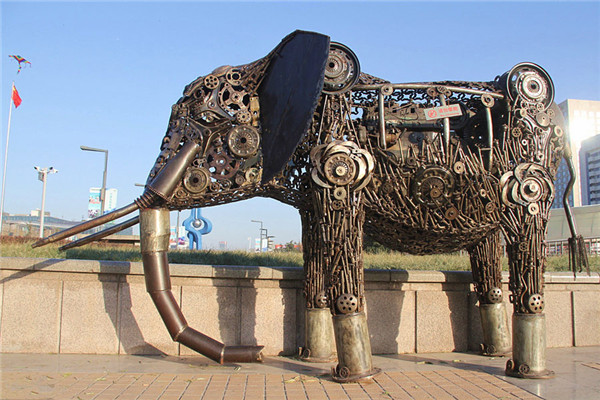 Art gives new life to trash