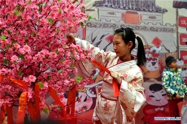 In pics: folk custom festival in Qingdao, E China's Shandong