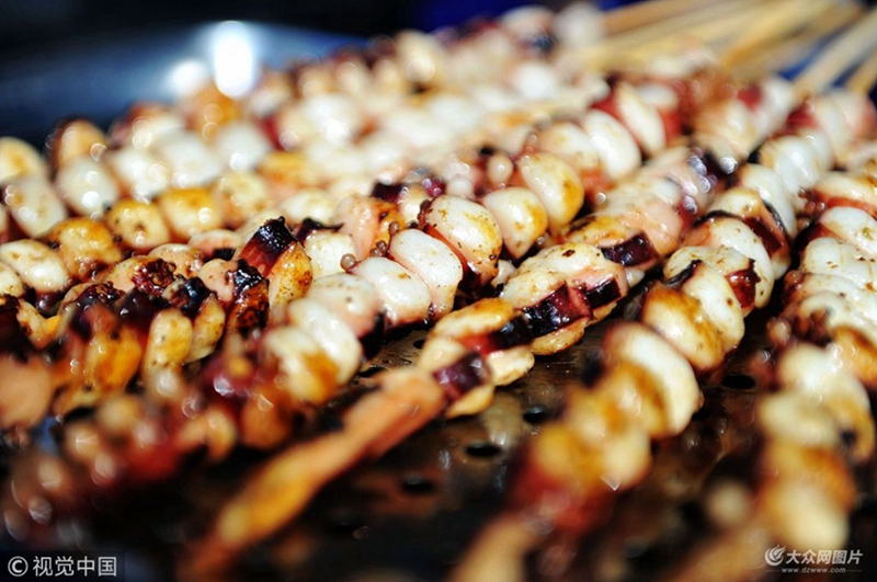 Snack attack at Qingdao Intl Beer Festival