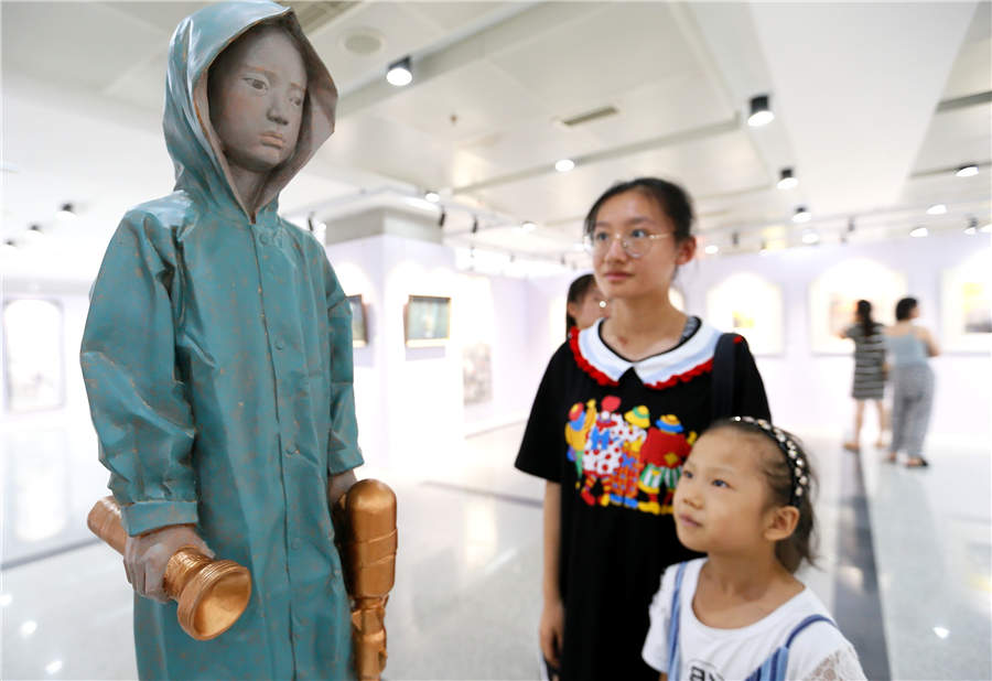 Artworks from Sichuan Fine Arts Institute on display in Shandong