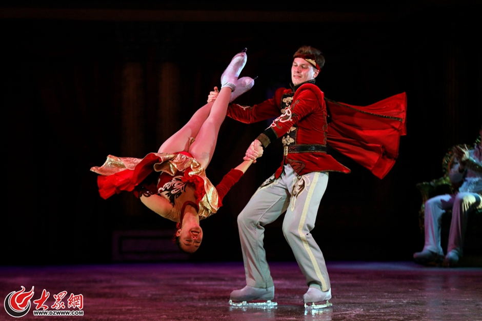 Swan Lake on Ice hits Jinan