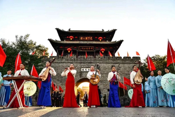 Shandong a hit with tourists during National Day holiday