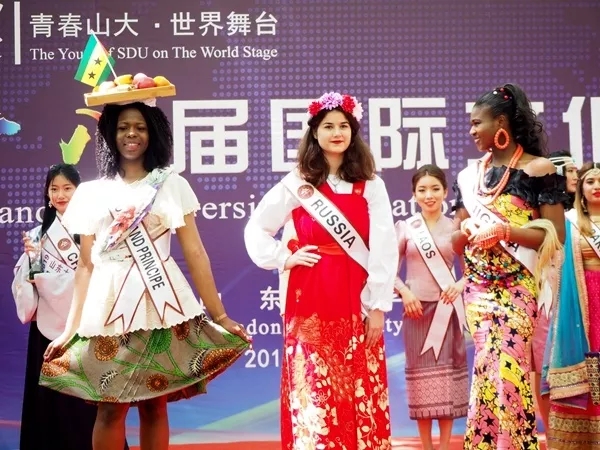 Overseas students experience diverse cultures at Shandong University