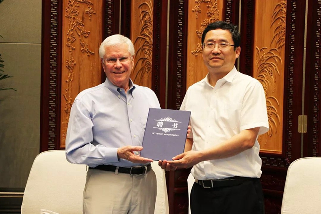 Pegasus California School education forum held in Qingdao