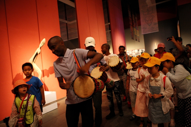 African sculpture art on show in Shandong