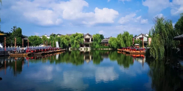 Take a tour to Taierzhuang ancient town