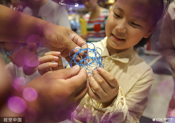 Handicrafts shine at cultural fair in Linyi