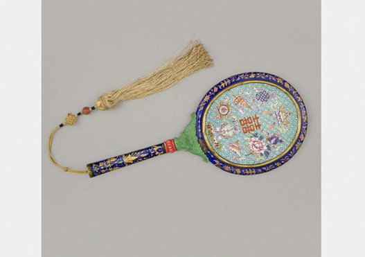 Ancient makeup artifacts fit for summer