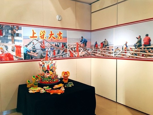 Delicate 'Jiaodong bobo' on display in Yantai