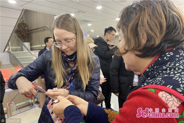 Yantai ICH items enchant foreign visitors