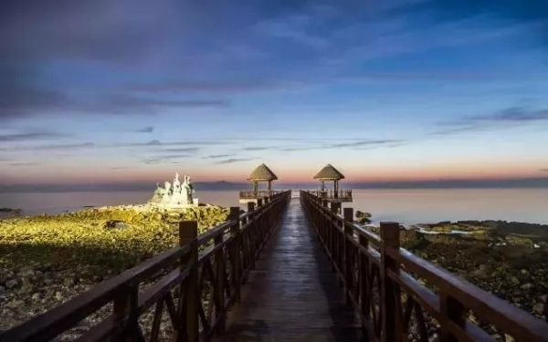 Escape summer heat in Yangma Island, Yantai