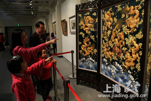 Jiading shows embroidery from Zhejiang museum