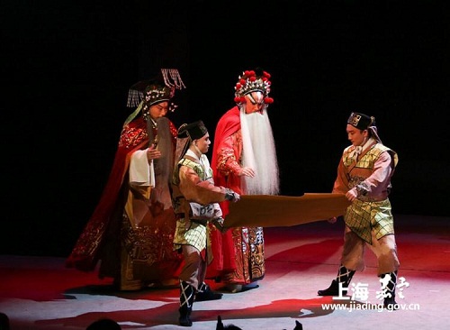 Peking Opera comes to Jiading