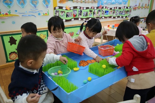 Four new childcare centers in Jiading help dual-income families