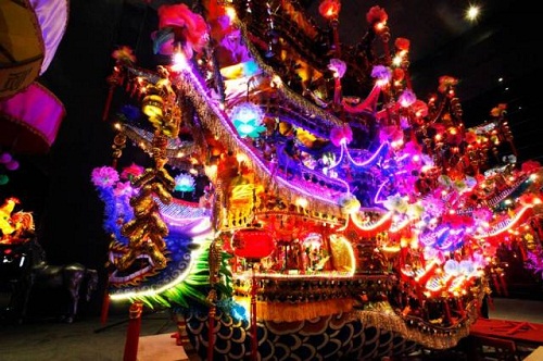 Lujiazui's Lantern Festival celebrations