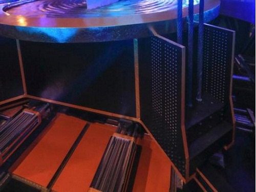 World's highest communal space unveiled at Shanghai Tower
