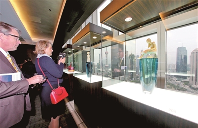 Finnish glass art dazzles Pudong visitors