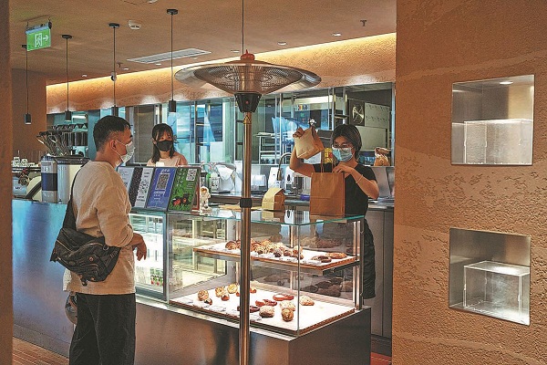 Shanghai quenches its thirst for coffee again