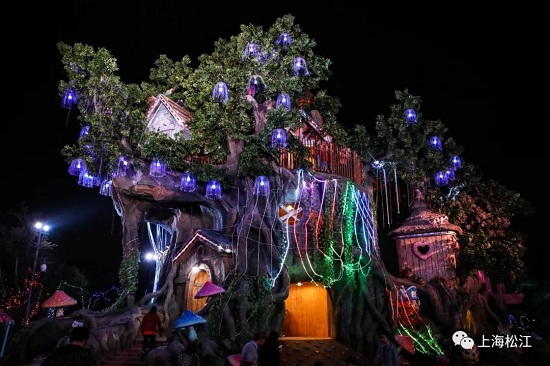 Lantern show kicks off in Wonderland Area