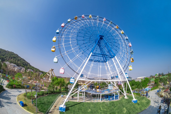 Songjiang's largest Ferris wheel opens to public