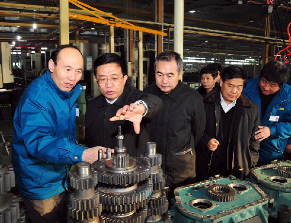 Datong leaders show concern for Datong's economic and social conditions