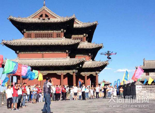 Model aircraft show lightens Datong's sky