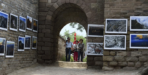 Xiwan ancient village holds a photography exhibition