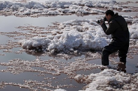 Glauber salt scenery in the Salt Lake of Yuncheng