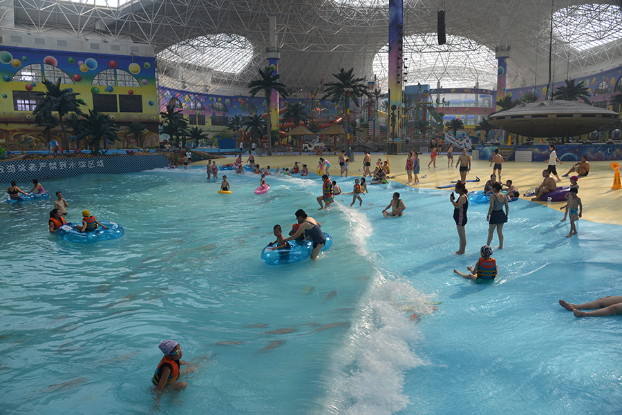 Shanxi welcomes giant indoor water park