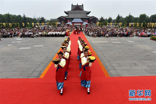 Ancestor worshiping ceremony takes place in Shanxi
