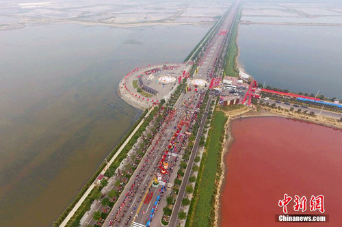 Colorful Yanhu Lake in Yuncheng