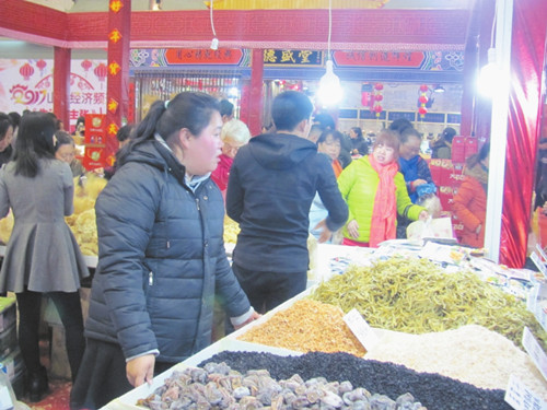 Shopping season for Spring Festival in Taiyuan