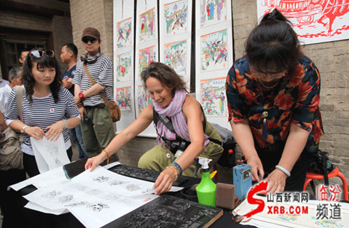 European artists tour ancient Shanxi village