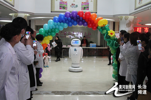 Shanxi introduces robots for medical services