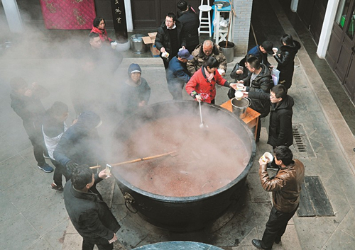 Laba Festival marked in Taiyuan