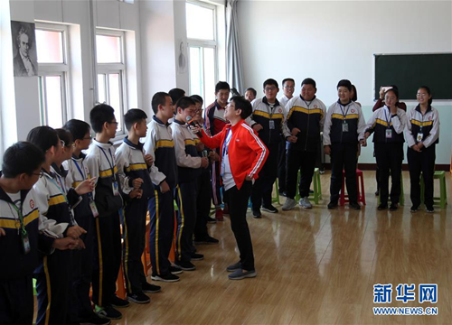 Zhejiang volunteers provide public services in Shanxi
