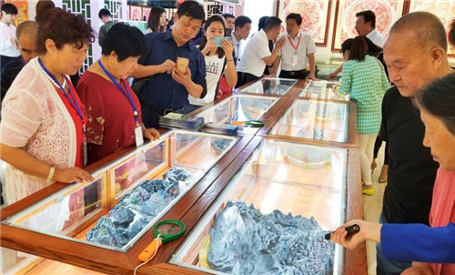 Yangquan promotes culture industry through trade show