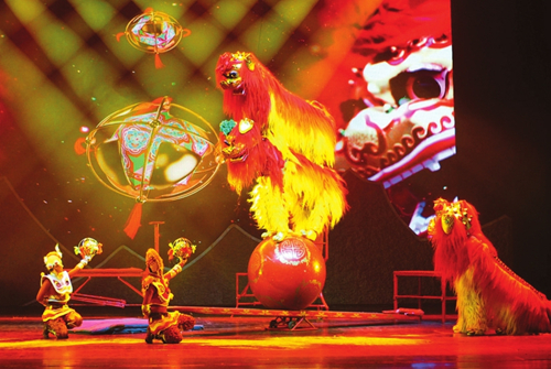 Chinese acrobatics thrill Taiyuan