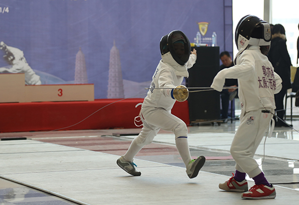 Fencing championship starts in Taiyuan