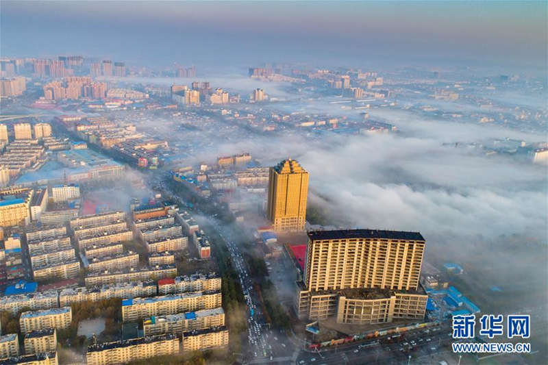 Advection fog blankets Yuncheng