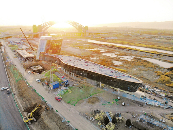Construction proceeds at Taiyuan Aquatic Sports Center