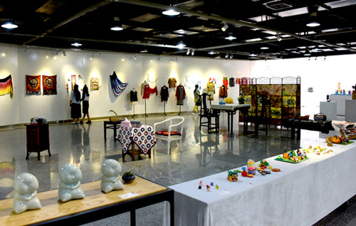 SXU staff showcase handicrafts