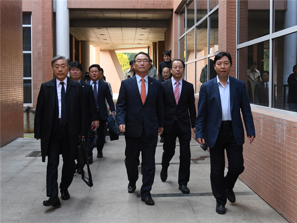 Kyonggi University officials pay visit to Shanxi University