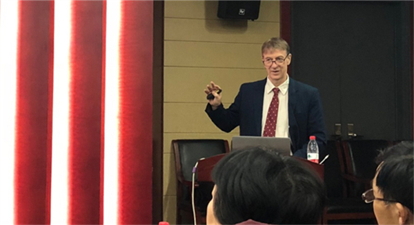 Singapore university professor presents report at SXU