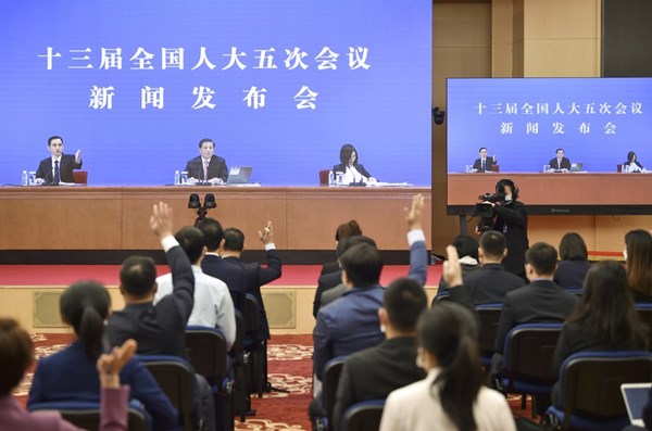 China's 'two sessions' start in crucial year for modernization